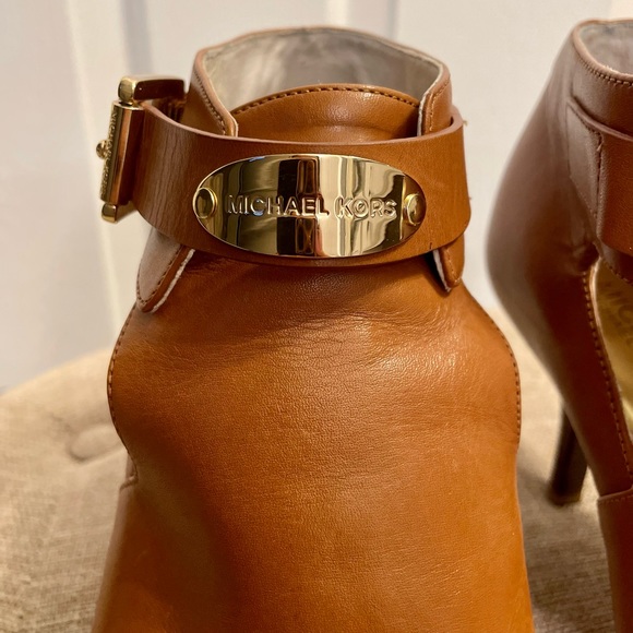 Michael kors pump heel - Picture 4 of 7